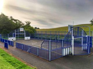 Keppochhill - Beautiful Home with Hot Tub - 4