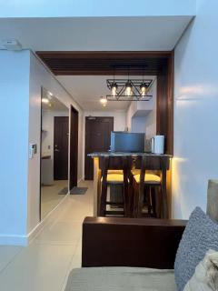 Studio Unit located at 38 Park Avenue Condominium in IT Park Cebu - Cebu City - 0