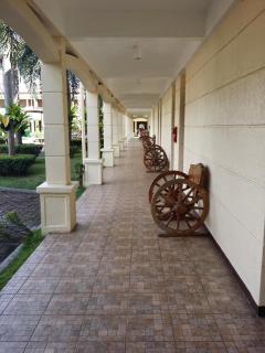 Dottie's Place Hotel & Restaurant - 5