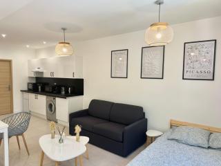 Grand studio rénové proche mer ! - Nice - 6