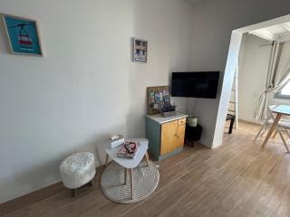 Studio les pieds dans l eau au Brusc 4 personnes - Six-Fours-les-Plages - 2