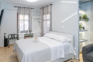 Naos Studio with free private parking of stayinthess - 9