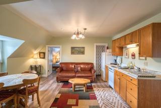 Historic Loft on top of The Governor's Mansion - 0