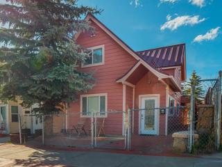 1880s Victorian Remodel - 1 2 block from downtown - Leadville - 1