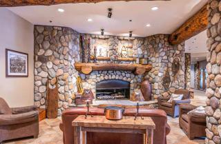 1bd SUITE 504 Perfect Location with Pool and Hot Tub - 1