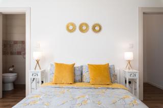 Family-Friendly Spacious Townhouse with Garden - Close to Airport - 1