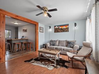 Spacious 10 guest GEM in Leadville Pets okay - 0