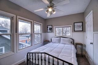 New Listing - Tranquil Retreat with Hot Tub - Des Moines - 2