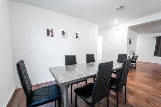 Blissful Oasis in Converse - 7