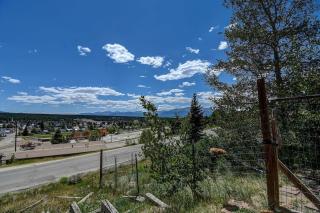 The Hilltop Haven 2bd Suite and Pet Friendly - 2