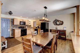 New Listing - Slopeside condo with Private Hot Tub - 7