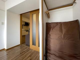 bHOTEL Dai3Himawari - 2BR good for 6PPL overlooking Peace Park with WIFI! - Hiroshima - 5