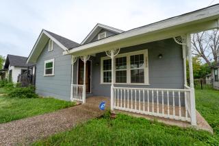 Modern Paradise Home near St Mary's University - San Antonio - 1