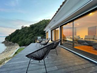 bLOCAL Sugawa House - 1 Bedroom House with Beautiful Ocean View for 12 Ppl - Kure - 9