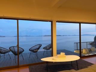 bLOCAL Sugawa House - 1 Bedroom House with Beautiful Ocean View for 12 Ppl - Kure - 3