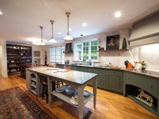 Berkshire Vacation Rentals: Private Estate Heated YEARROUND Outdoor Pool - North Egremont - 1