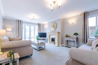 Damson House- Spacious, Modern 6 bedroom Executive House - Ideal for Work Teams or Multi-Generational Families - 4