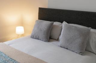 Seaside Bliss - Seafront Apartments - Kent - 5