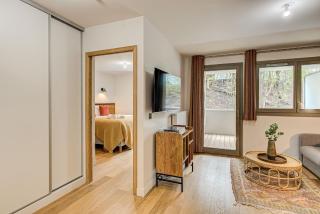White Pearl A03 - Alpes Travel - Central Chamonix - Sleeps 2-4 - Chamonix-Mont-Blanc - 2