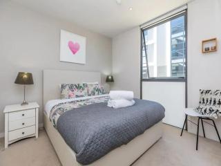 Wynyard Viaduct Habour 2 brm 2 bath and carpark - Auckland - 4