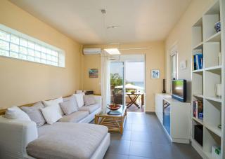 The Seaside Villa - 5