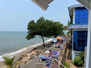 Sealine Beach Resorts - Cherai Beach - 0
