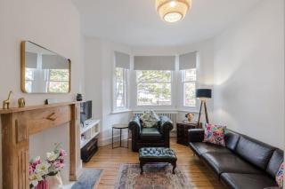 The Oval Abode - London - 0