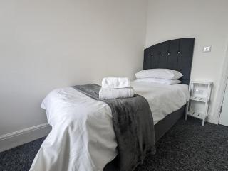 Seaview House - Flat 3 - 4