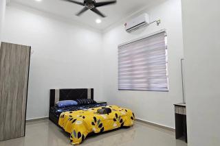 Hanna Homestay with 3 Rooms - 1
