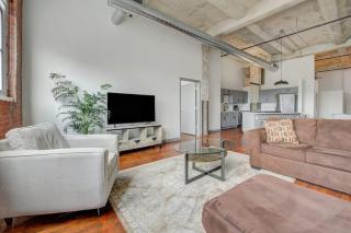 2BR 2BA Spacious Historic Loft With Gym by ENVITAE - Kansas City - 2