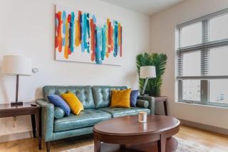 2BR Luxury New Apartment with Outdoor Pool - Kansas City - 0