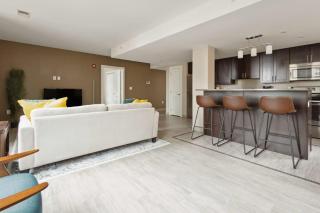 2BR Downtown Luxury Getaway - Detroit - 1