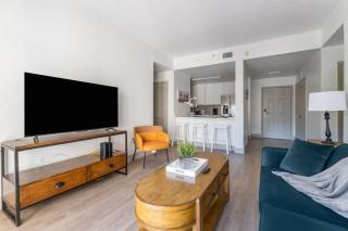 4B 2BA Luxury Central Apartment with Gym - Charlotte - 8