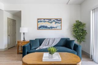 4B 2BA Luxury Central Apartment with Gym - Charlotte - 7