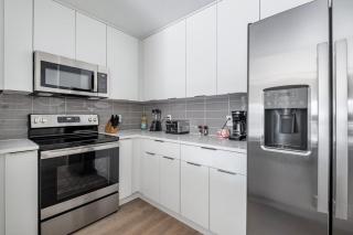 4B 3BA Premium Family Apartment with Gym - Charlotte - 3