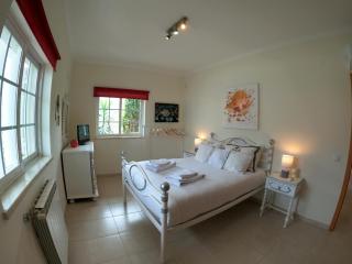 Luxury Apartment 4 Bedrooms Pool in Marisol - Corroios - 1