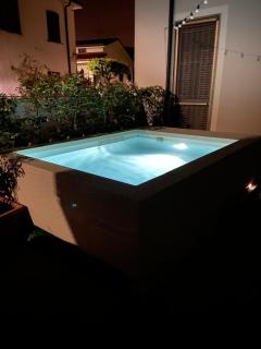 Jacuzzi & Relax - Casa Indipendente 20min da Milano - 9