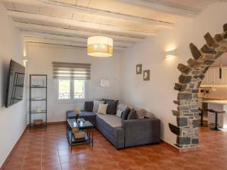Myrsini Traditional Hillside Cottage - Parikia - 3