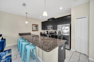 Spacious and Luxurious Home With Splash Pool, Close to Disney #4ST804 - Kissimmee - 2