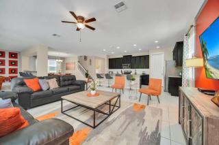 Avenger's, Frozen and Alice in Wonderland Themed Rooms! Private Pool and Modern Decor! - Kissimmee - 8