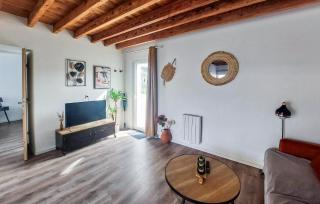 Amazing Apartment In Amblainville - 4