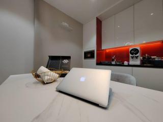 Arcoris Mont Kiara 7# Premium 2-Bedroom with Balcony #1-4 Pax - Kuala Lumpur - 5