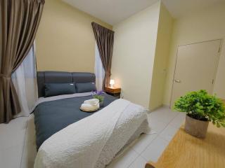 YOU 1272sqft 3 Bed-Room Unit with Netflix WiFi - Cheras - 4