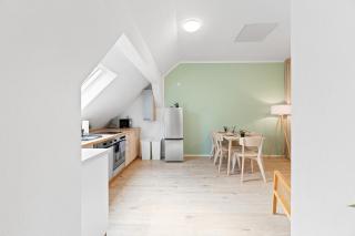 Apartmenthaus Nürtingen Zentrum Kitchen,Wifi,Smart TV *** - Nürtingen - 2
