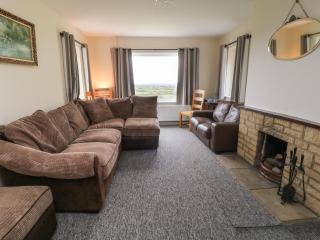 Broadlands Bungalow - 8