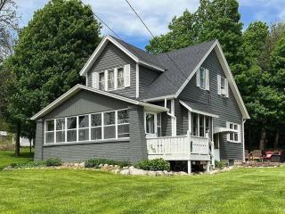 House 7 beds, 2 baths Farmstay at Pygmy Goat & Agritourism Farm - 0