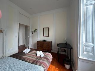 Quarto no Apartamento Pombal Lisboa - 2