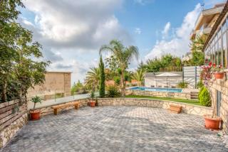 La Kava 1-BR Apt with Terrace in Ain Aar - 6