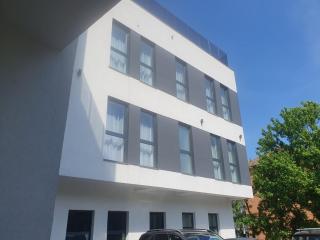 ALIVE HOTEL - Oradea - 9