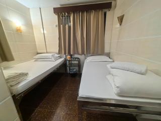 Hong Kong Sun Guest House - 2